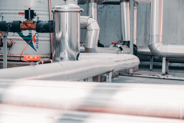 设备停机：企业损失与设备管理系统的价值