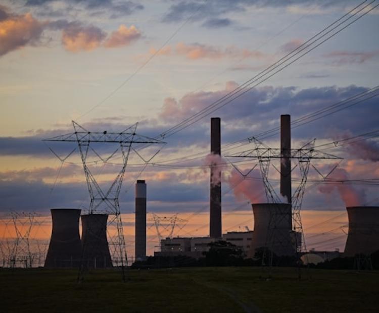 物联网 + 设备管理系统：能源行业降本增效的核心引擎